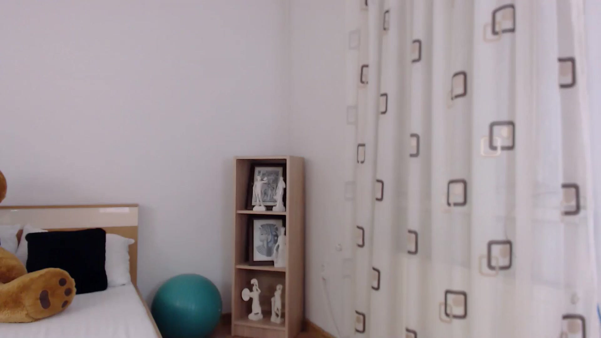 Gallery image thumbnail from LoryBell's myfreecams stream on, 06/17/2024, 22:39 image 17 of 20
