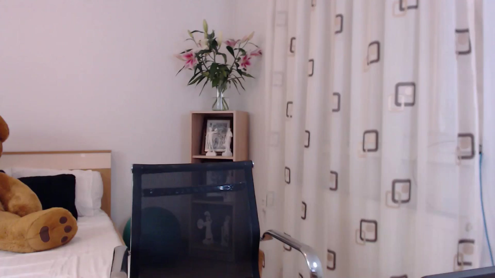 Gallery image thumbnail from LoryBell's myfreecams stream on, 06/19/2024, 24:46 image 4 of 20