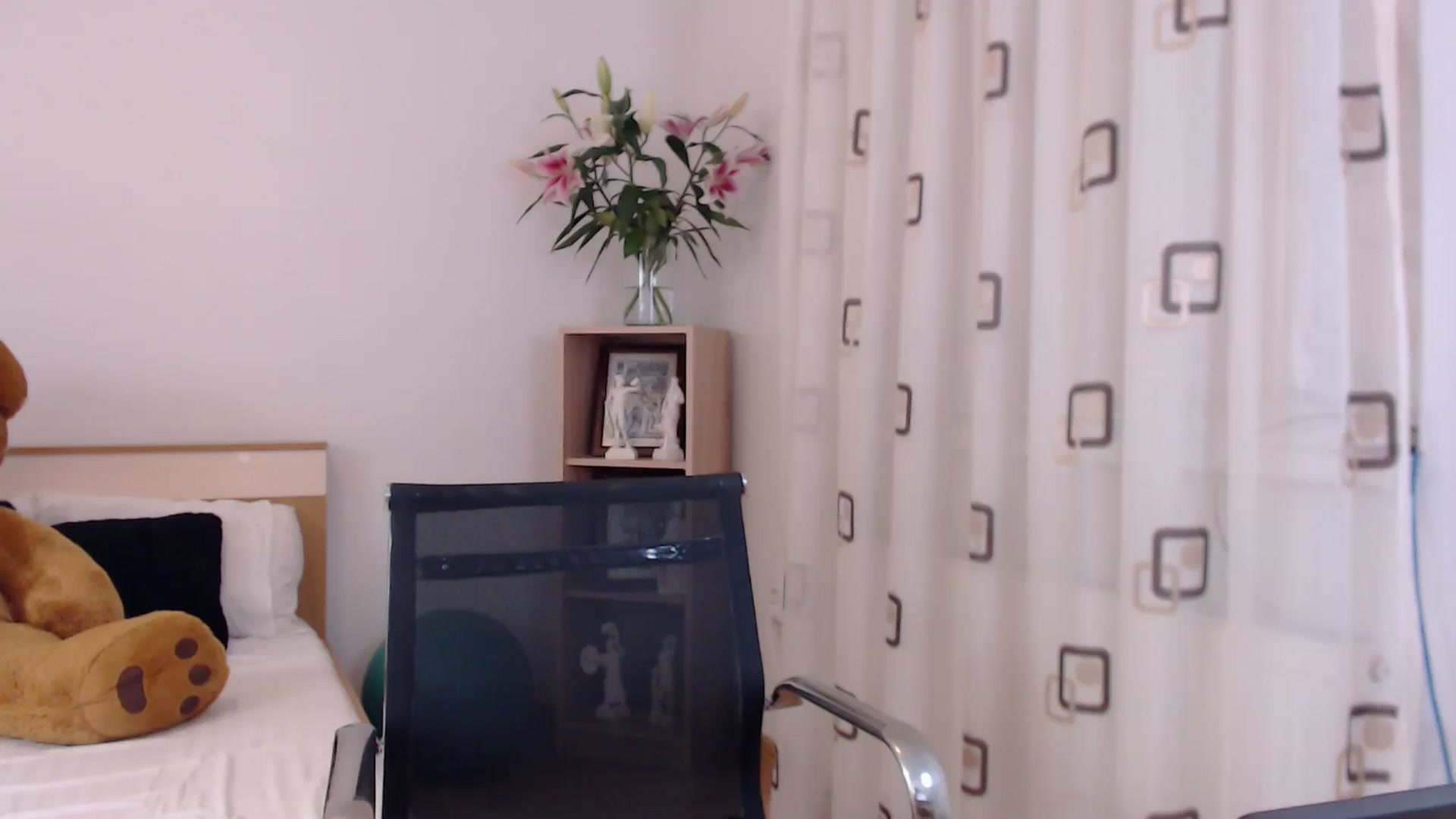 Gallery image thumbnail from LoryBell's myfreecams stream on, 06/19/2024, 24:46 image 5 of 20