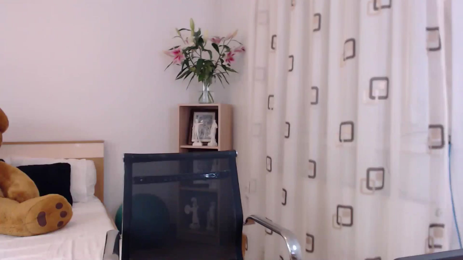 Gallery image thumbnail from LoryBell's myfreecams stream on, 06/19/2024, 01:09 image 6 of 20