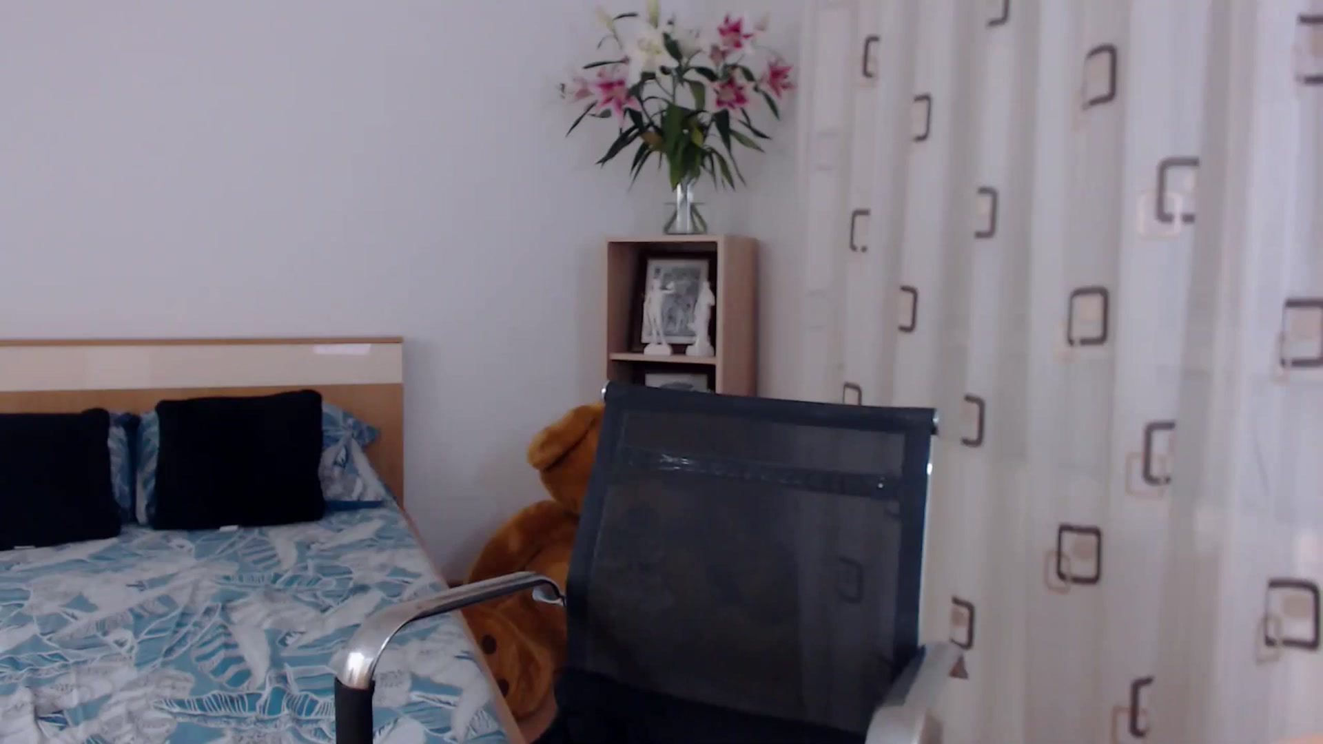 Gallery image thumbnail from LoryBell's myfreecams stream on, 06/21/2024, 24:28 image 20 of 20