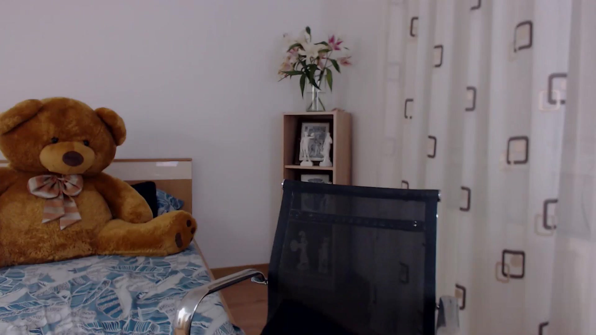 Gallery image thumbnail from LoryBell's myfreecams stream on, 06/22/2024, 23:48 image 20 of 20