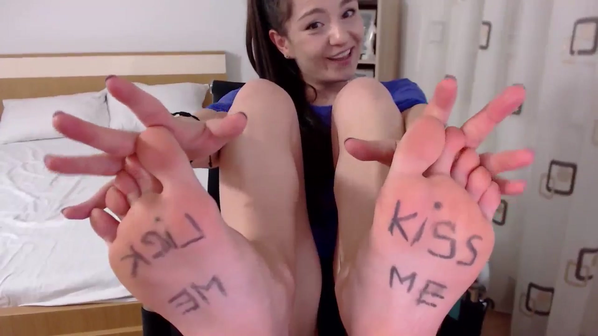 Gallery image thumbnail from LoryBell's myfreecams stream on, 06/27/2024, 02:01 image 5 of 20