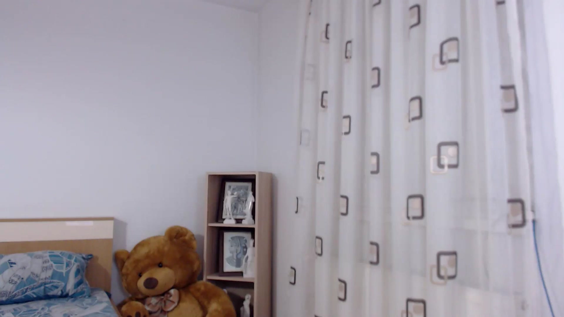 Gallery image thumbnail from LoryBell's myfreecams stream on, 07/01/2024, 22:50 image 18 of 20