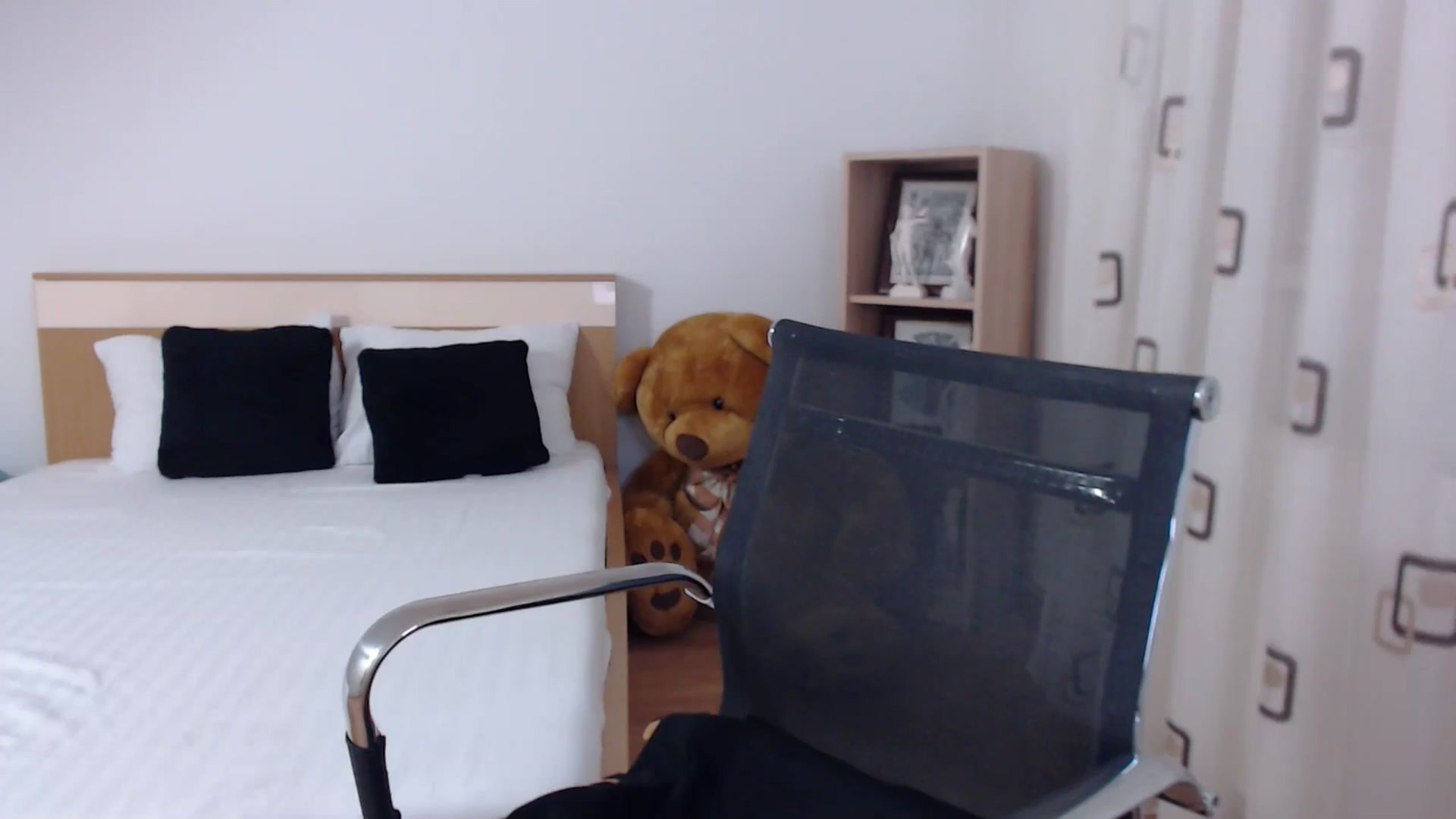 Gallery image thumbnail from LoryBell's myfreecams stream on, 07/18/2024, 21:38 image 20 of 20