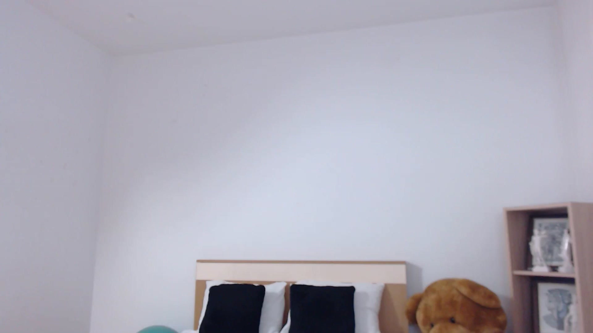 Gallery image thumbnail from LoryBell's myfreecams stream on, 07/20/2024, 24:03 image 18 of 20