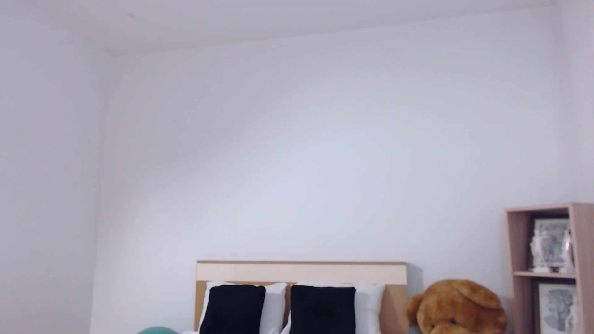Gallery image thumbnail from LoryBell's myfreecams stream on, 07/20/2024, 24:03 image 17 of 20