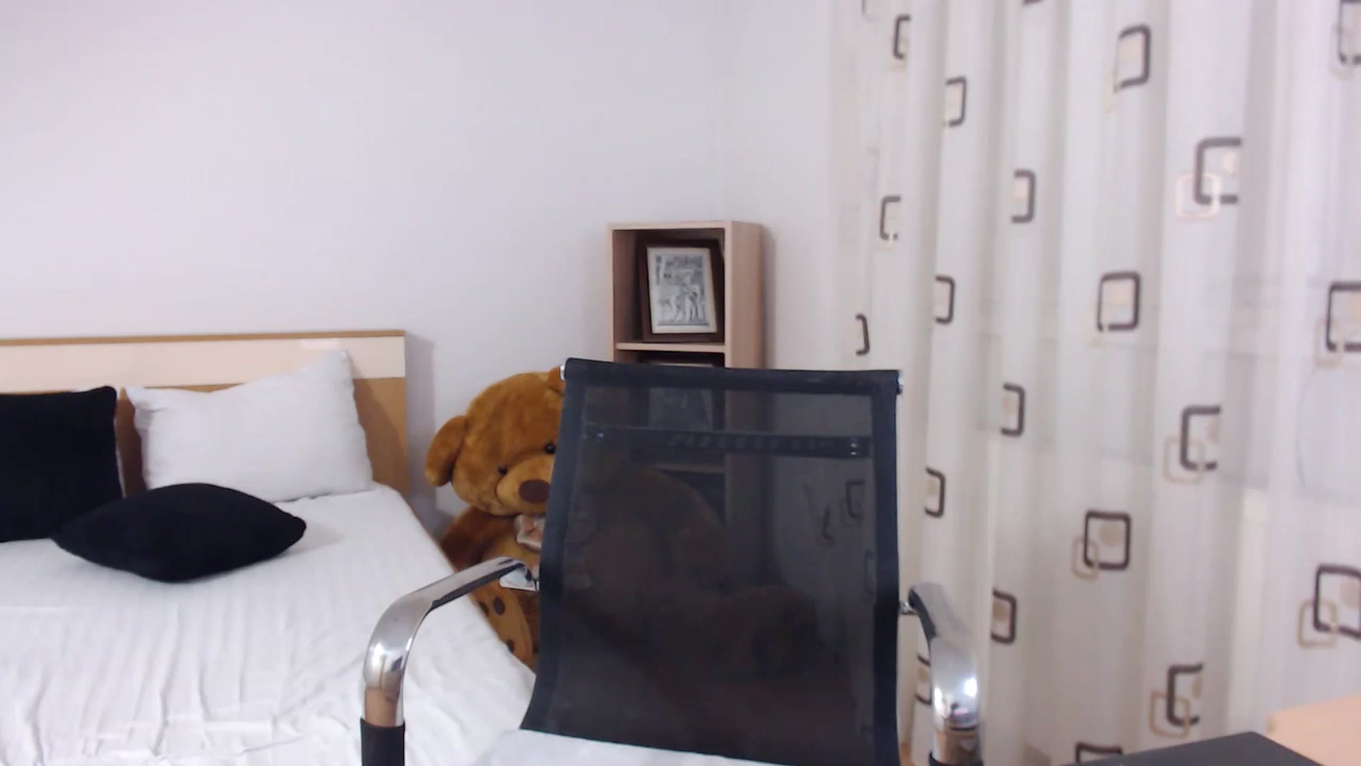 Gallery image thumbnail from LoryBell's myfreecams stream on, 07/28/2024, 23:54 image 7 of 20
