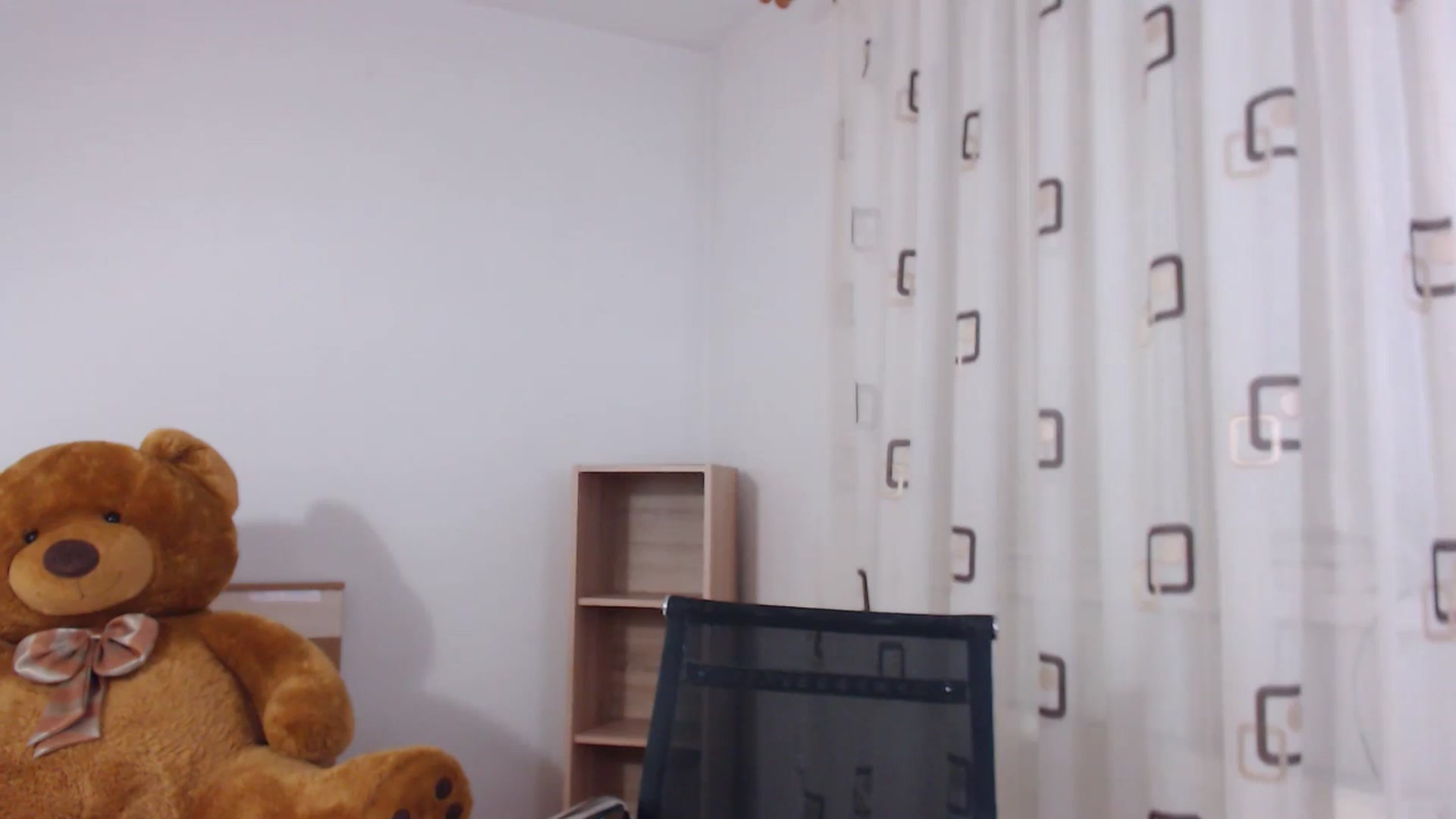 Gallery image thumbnail from LoryBell's myfreecams stream on, 07/30/2024, 01:06 image 16 of 20