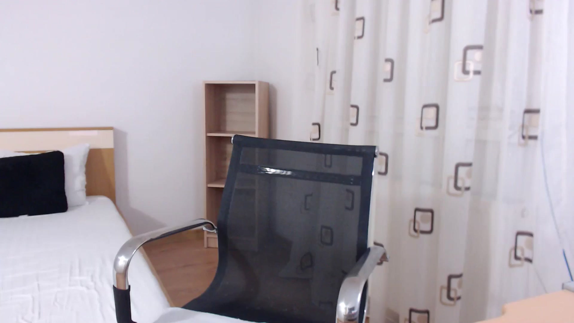 Gallery image thumbnail from LoryBell's myfreecams stream on, 07/31/2024, 01:14 image 3 of 20