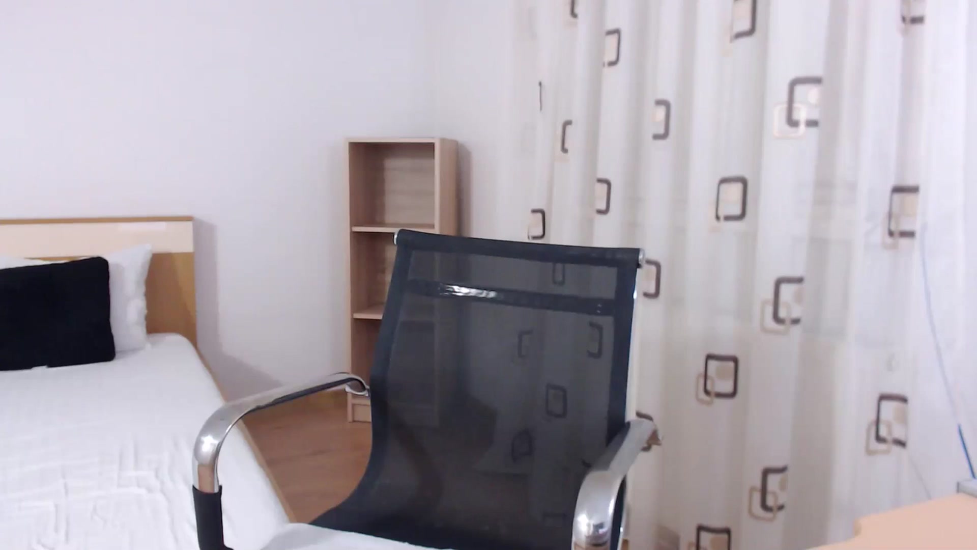 Gallery image thumbnail from LoryBell's myfreecams stream on, 07/31/2024, 01:14 image 10 of 20