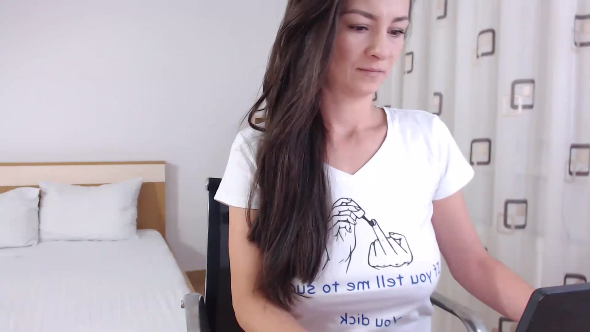 Gallery image thumbnail from LoryBell's myfreecams stream on, 07/31/2024, 21:36 image 7 of 20