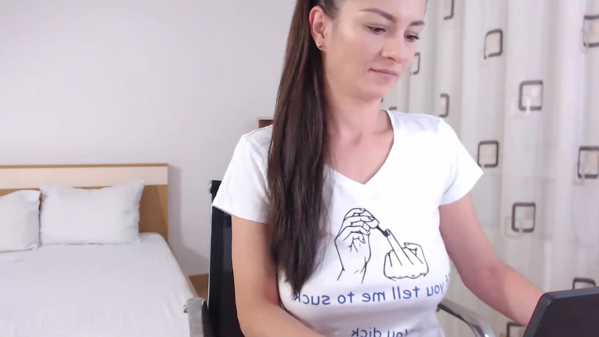 Gallery image thumbnail from LoryBell's myfreecams stream on, 07/31/2024, 21:36 image 18 of 20