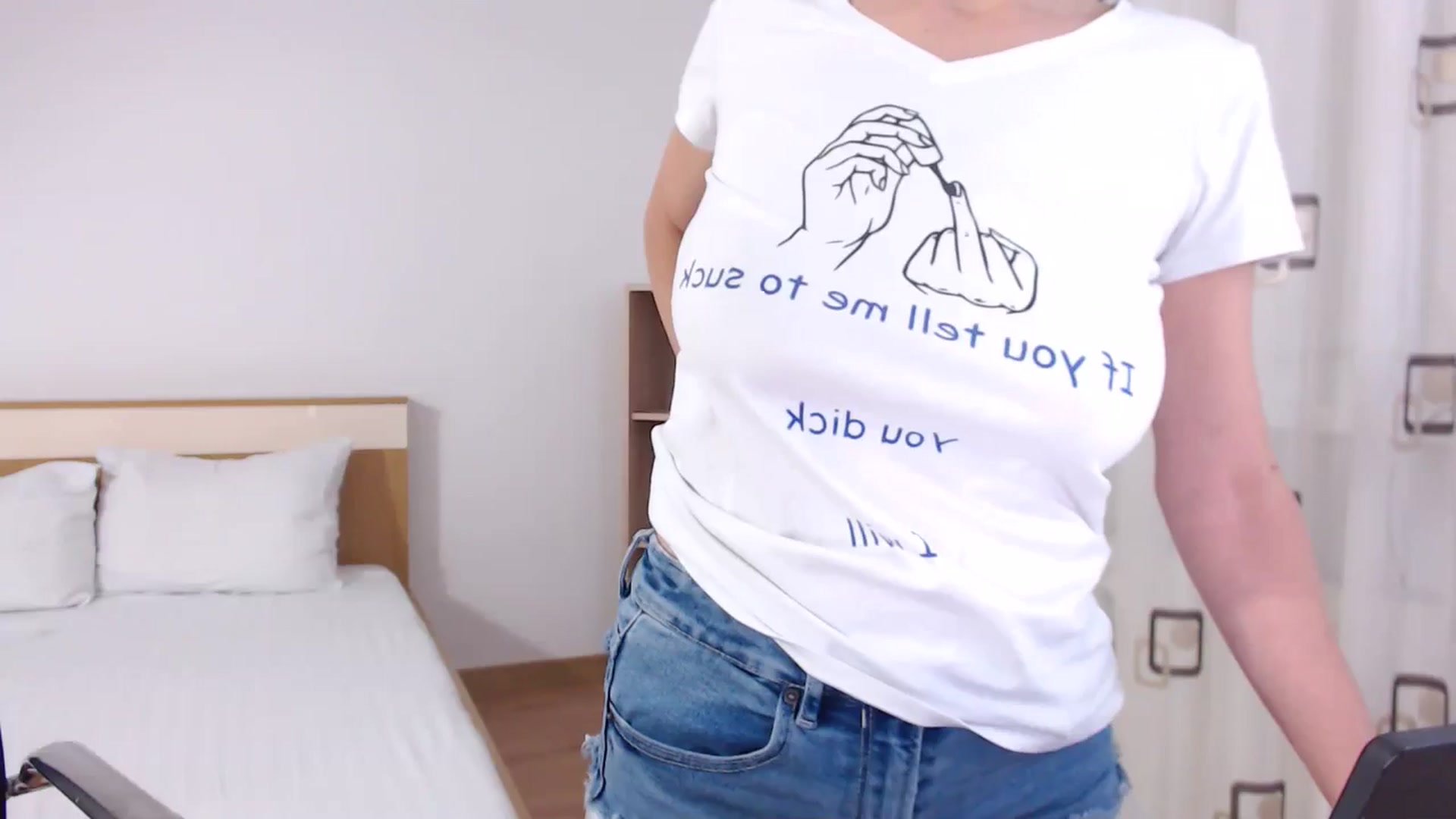 Gallery image thumbnail from LoryBell's myfreecams stream on, 07/31/2024, 22:16 image 1 of 20