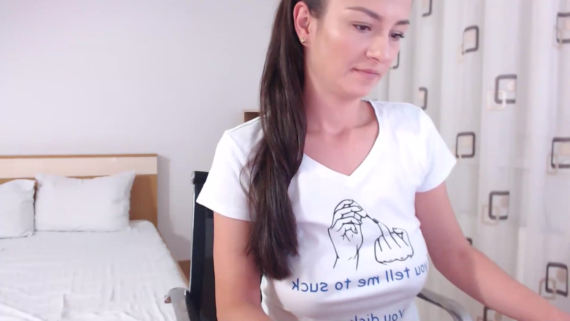 Gallery image thumbnail from LoryBell's myfreecams stream on, 08/01/2024, 24:02 image 13 of 20