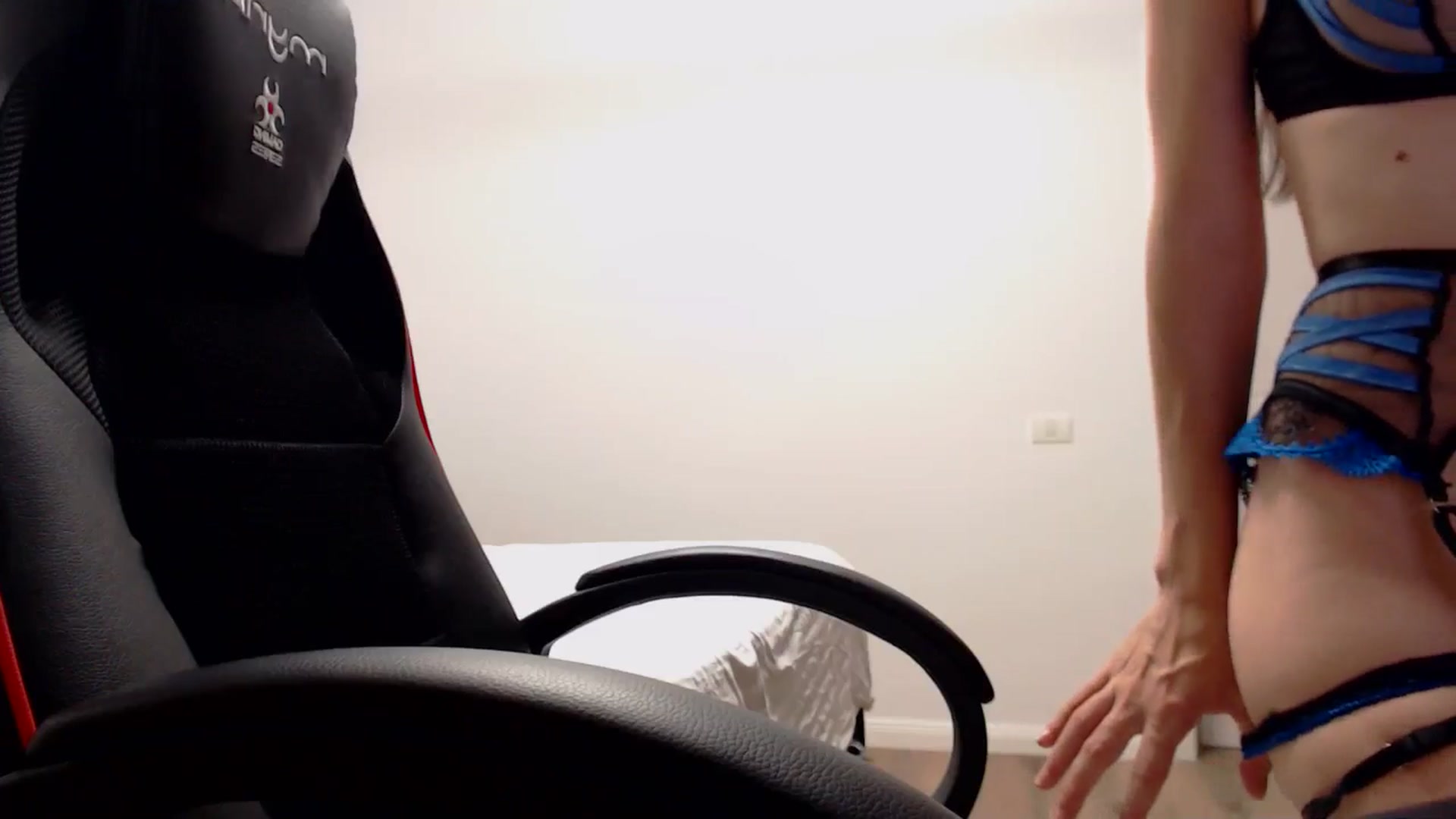 Gallery image thumbnail from LoryBell's myfreecams stream on, 09/03/2024, 01:51 image 15 of 20