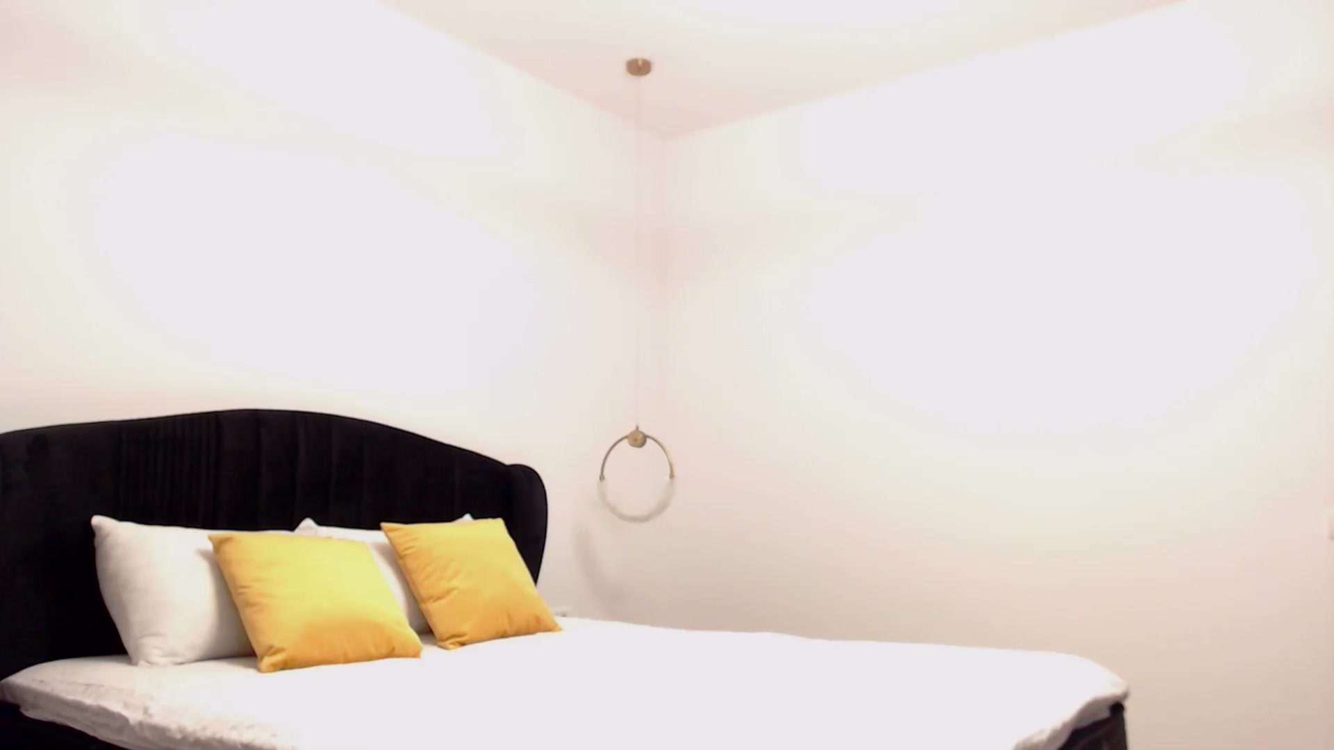 Gallery image thumbnail from LoryBell's myfreecams stream on, 09/05/2024, 24:01 image 2 of 20