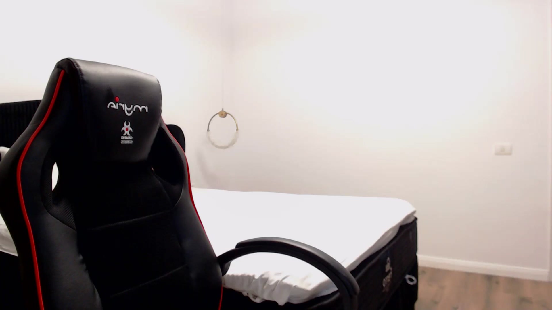 Gallery image thumbnail from LoryBell's myfreecams stream on, 09/07/2024, 24:24 image 11 of 20