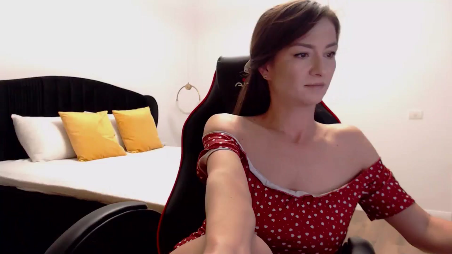 Gallery image thumbnail from LoryBell's myfreecams stream on, 09/08/2024, 23:45 image 11 of 20