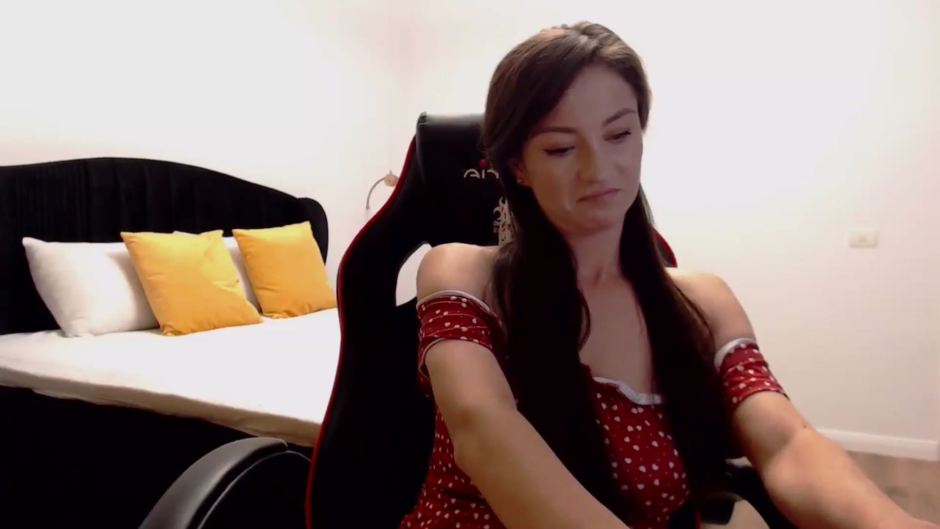 Gallery image thumbnail from LoryBell's myfreecams stream on, 09/08/2024, 23:45 image 8 of 20
