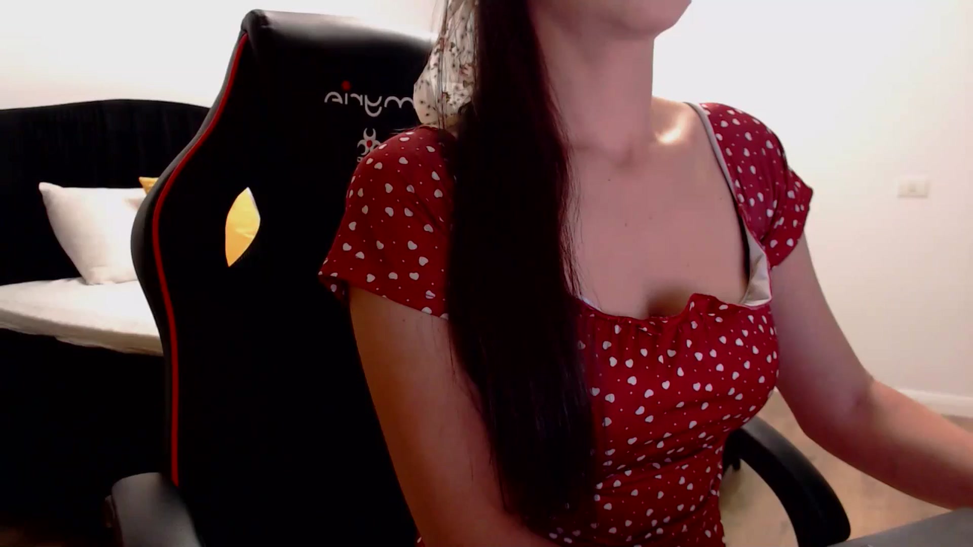 Gallery image thumbnail from LoryBell's myfreecams stream on, 09/08/2024, 23:45 image 1 of 20