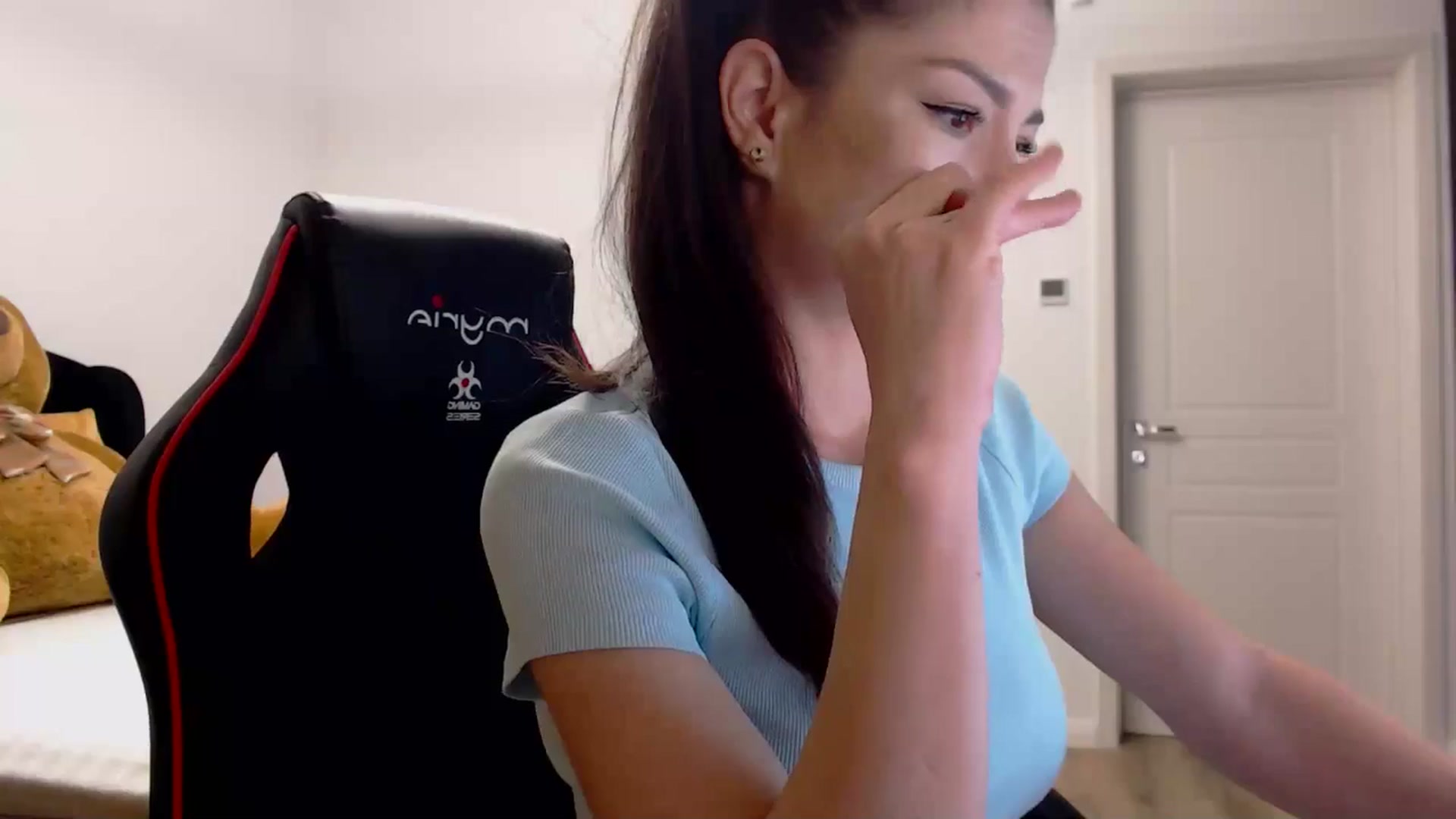 Gallery image thumbnail from LoryBell's myfreecams stream on, 09/15/2024, 22:30 image 3 of 20