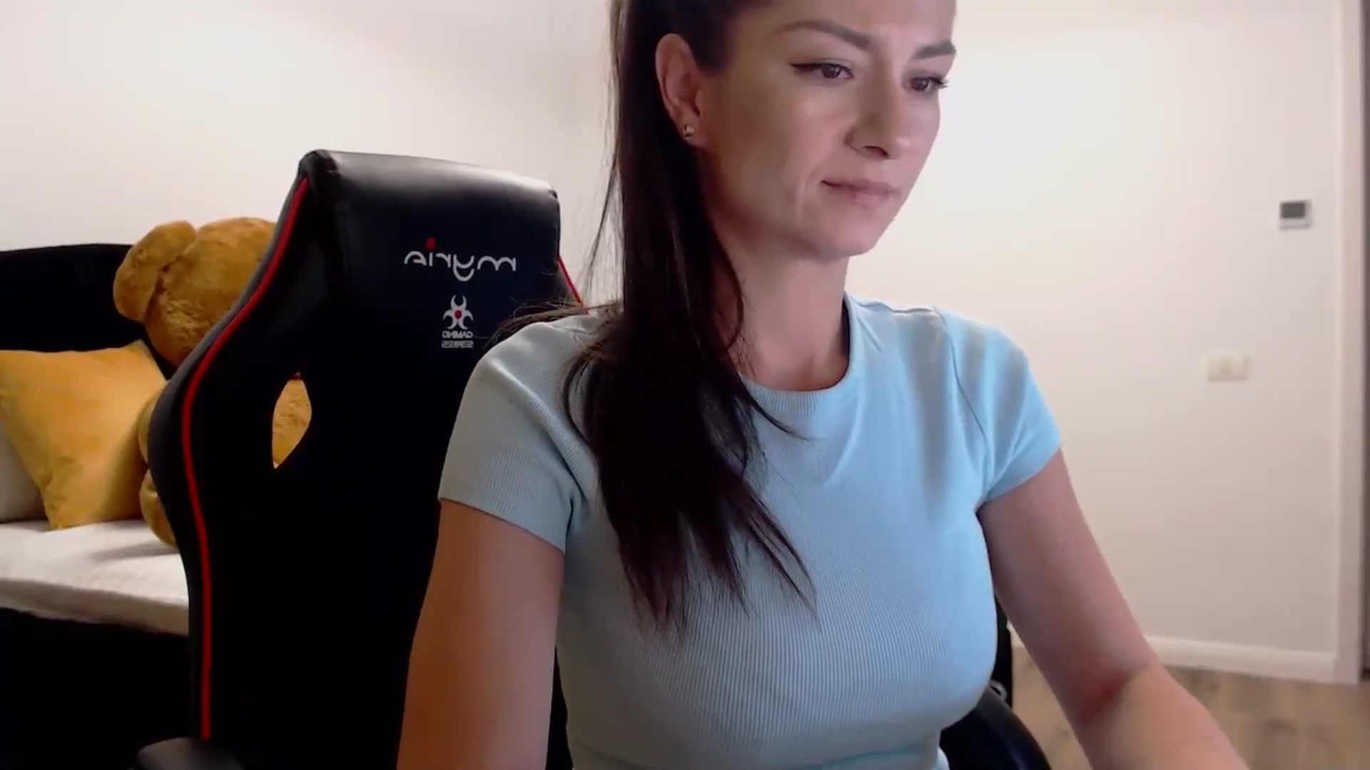 Gallery image thumbnail from LoryBell's myfreecams stream on, 09/15/2024, 22:30 image 14 of 20