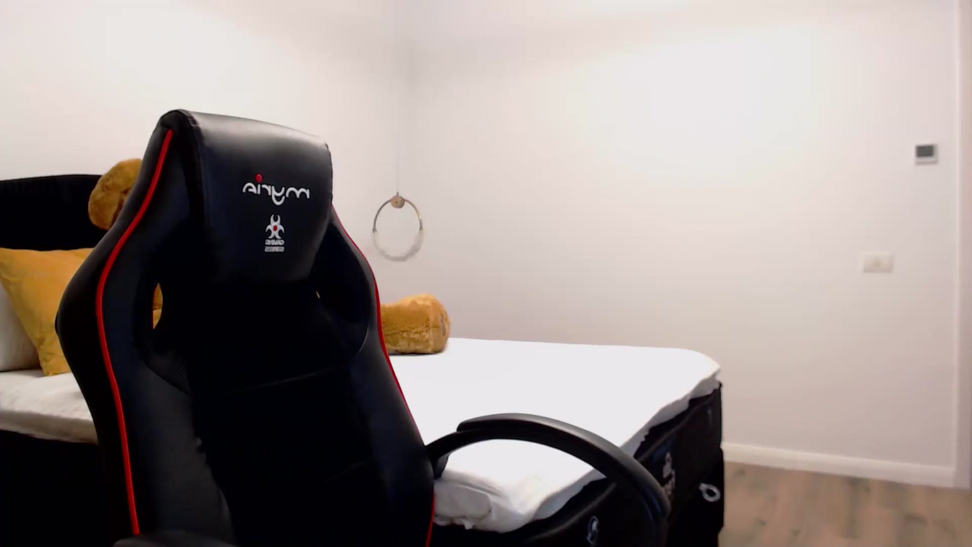 Gallery image thumbnail from LoryBell's myfreecams stream on, 09/15/2024, 22:30 image 11 of 20