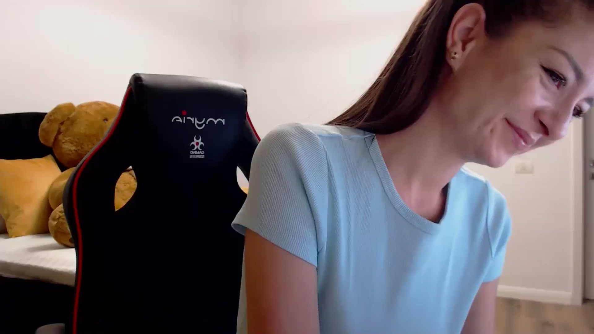 Gallery image thumbnail from LoryBell's myfreecams stream on, 09/16/2024, 24:02 image 13 of 20