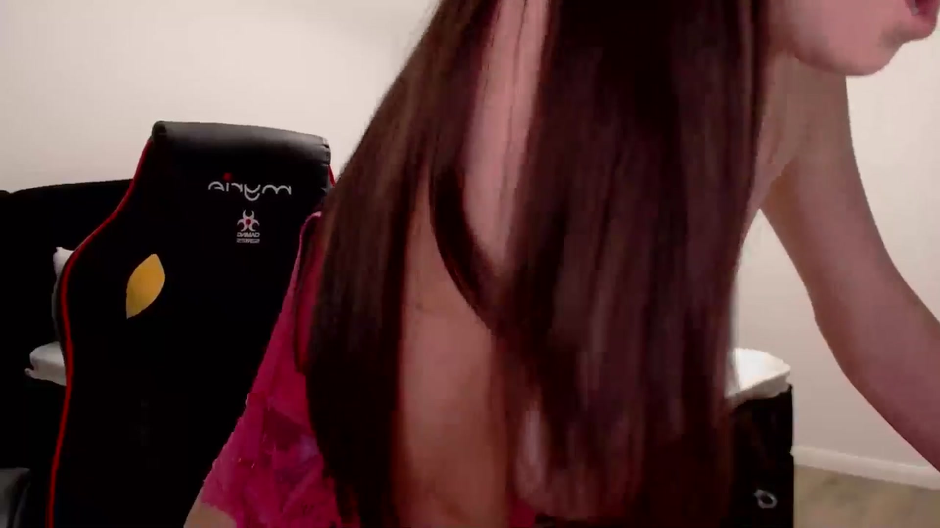 Gallery image thumbnail from LoryBell's myfreecams stream on, 09/18/2024, 01:05 image 15 of 20