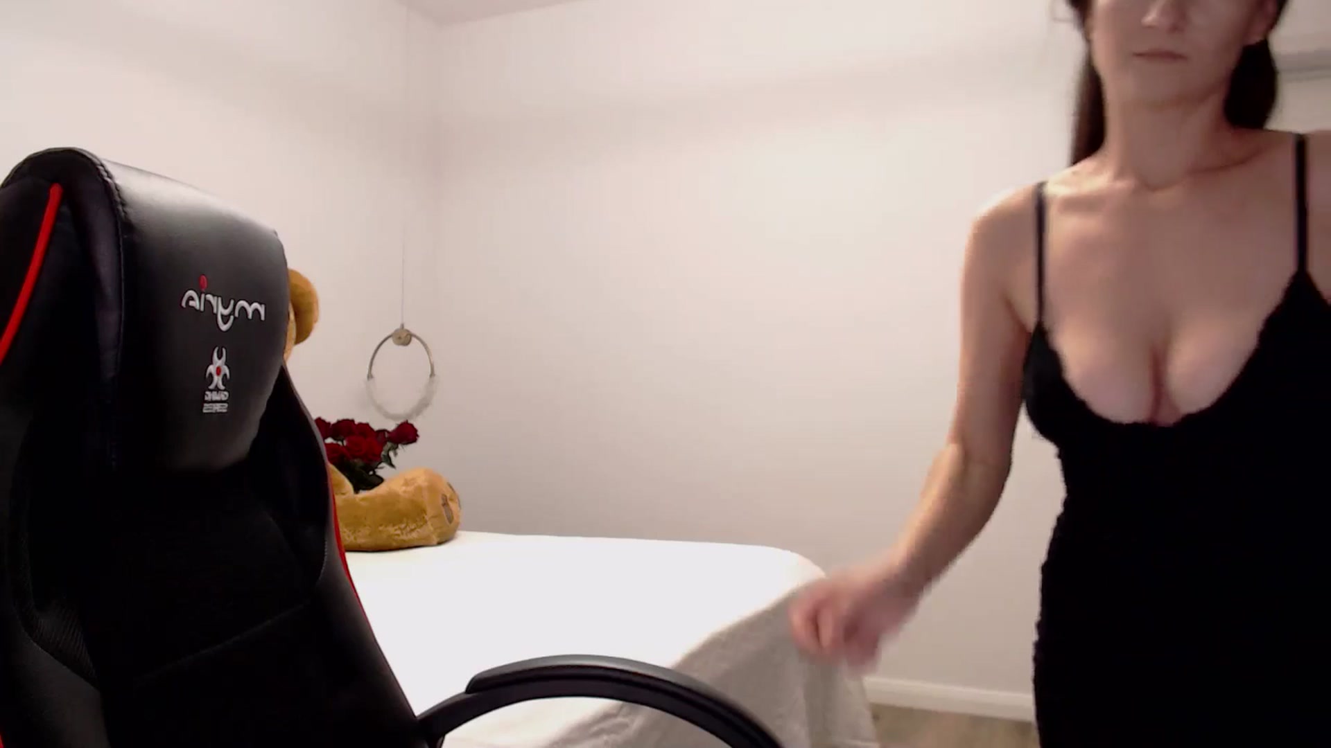 Gallery image thumbnail from LoryBell's myfreecams stream on, 09/27/2024, 21:42 image 11 of 20