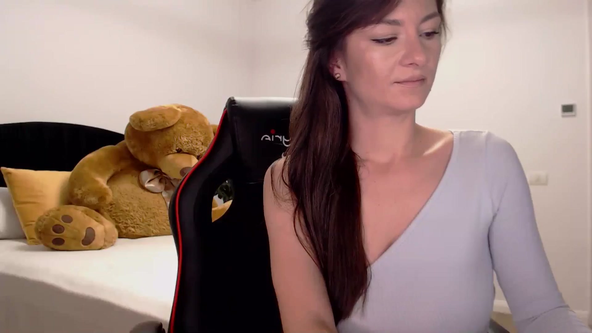 Gallery image thumbnail from LoryBell's myfreecams stream on, 09/28/2024, 23:07 image 16 of 20