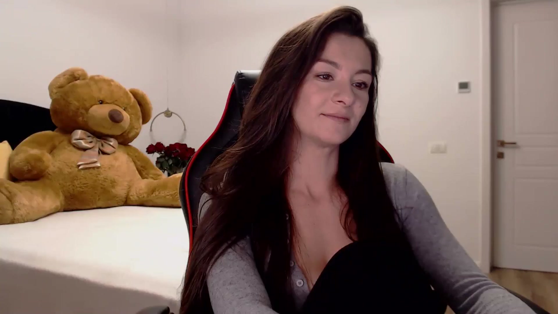 Gallery image thumbnail from LoryBell's myfreecams stream on, 09/30/2024, 01:02 image 14 of 20