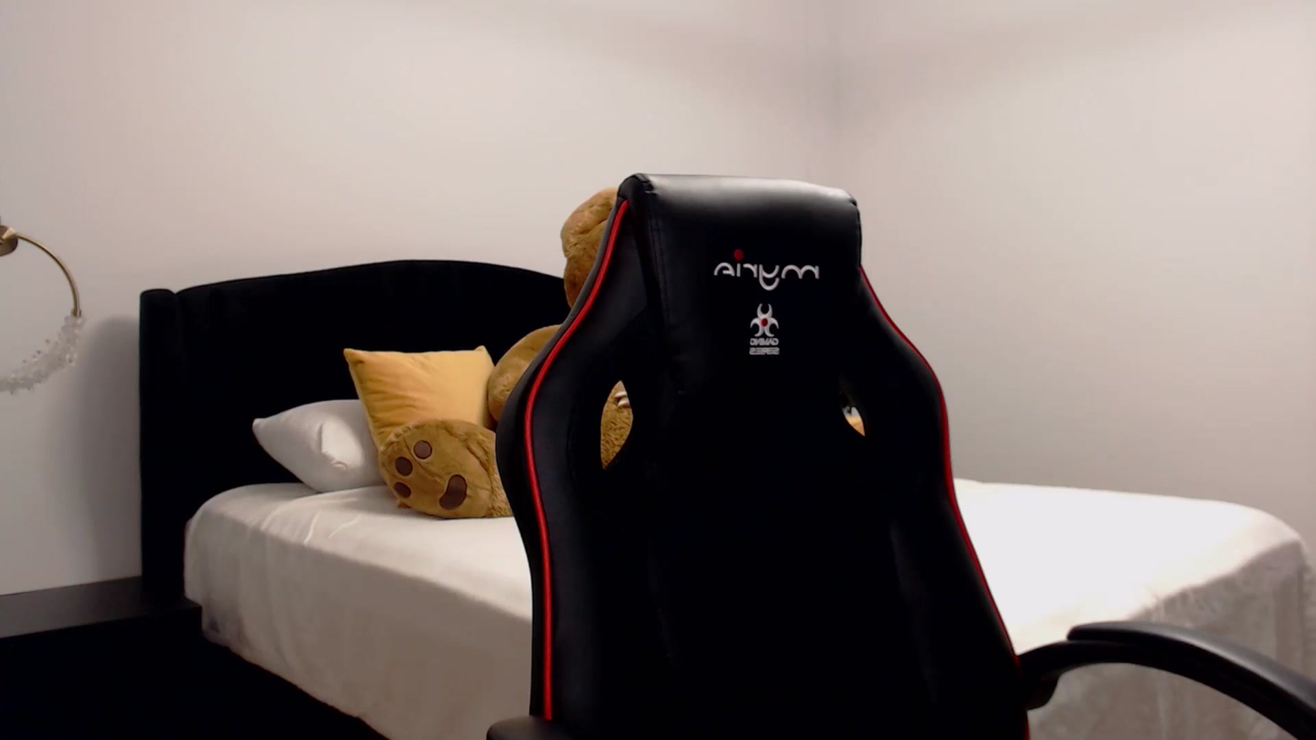 Gallery image thumbnail from LoryBell's myfreecams stream on, 09/30/2024, 23:15 image 20 of 20