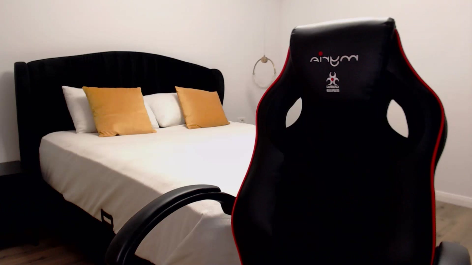 Gallery image thumbnail from LoryBell's myfreecams stream on, 10/12/2024, 23:53 image 10 of 20
