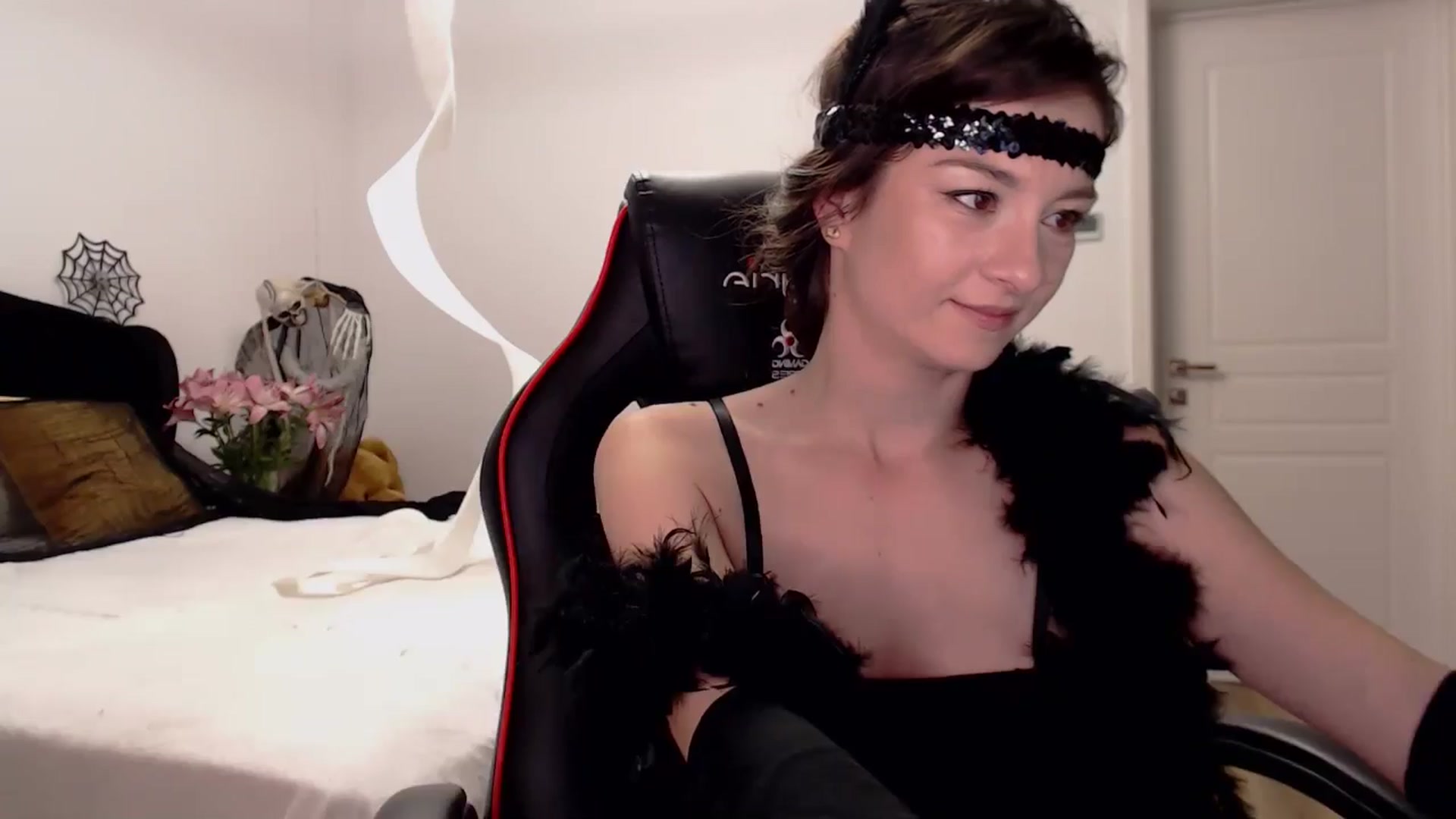 Gallery image thumbnail from LoryBell's myfreecams stream on, 10/30/2024, 01:19 image 12 of 20
