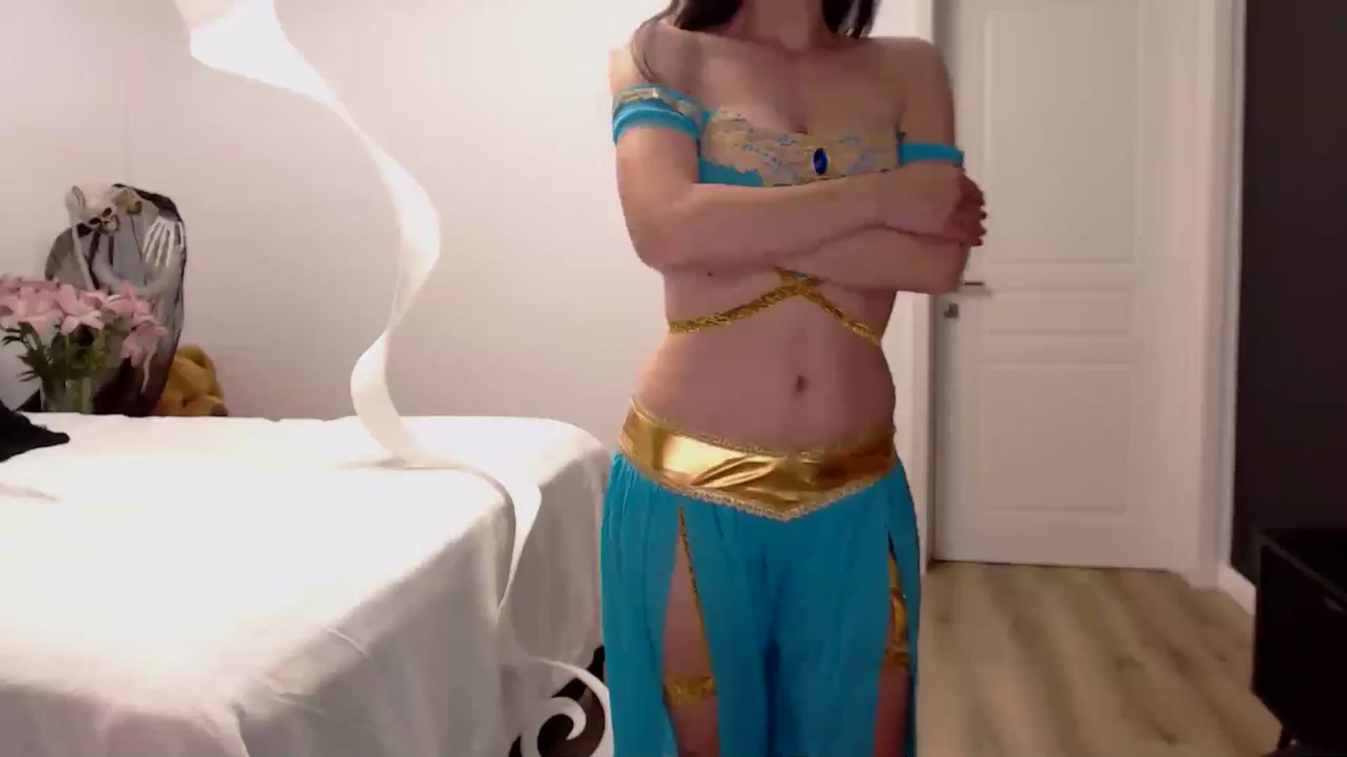 Gallery image thumbnail from LoryBell's myfreecams stream on, 10/31/2024, 23:45 image 20 of 20