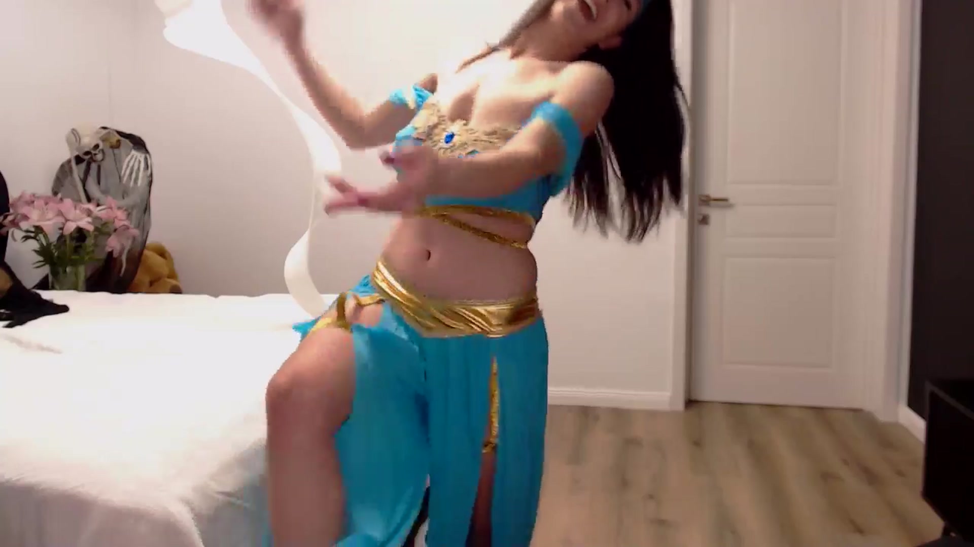 Gallery image thumbnail from LoryBell's myfreecams stream on, 10/31/2024, 23:45 image 15 of 20
