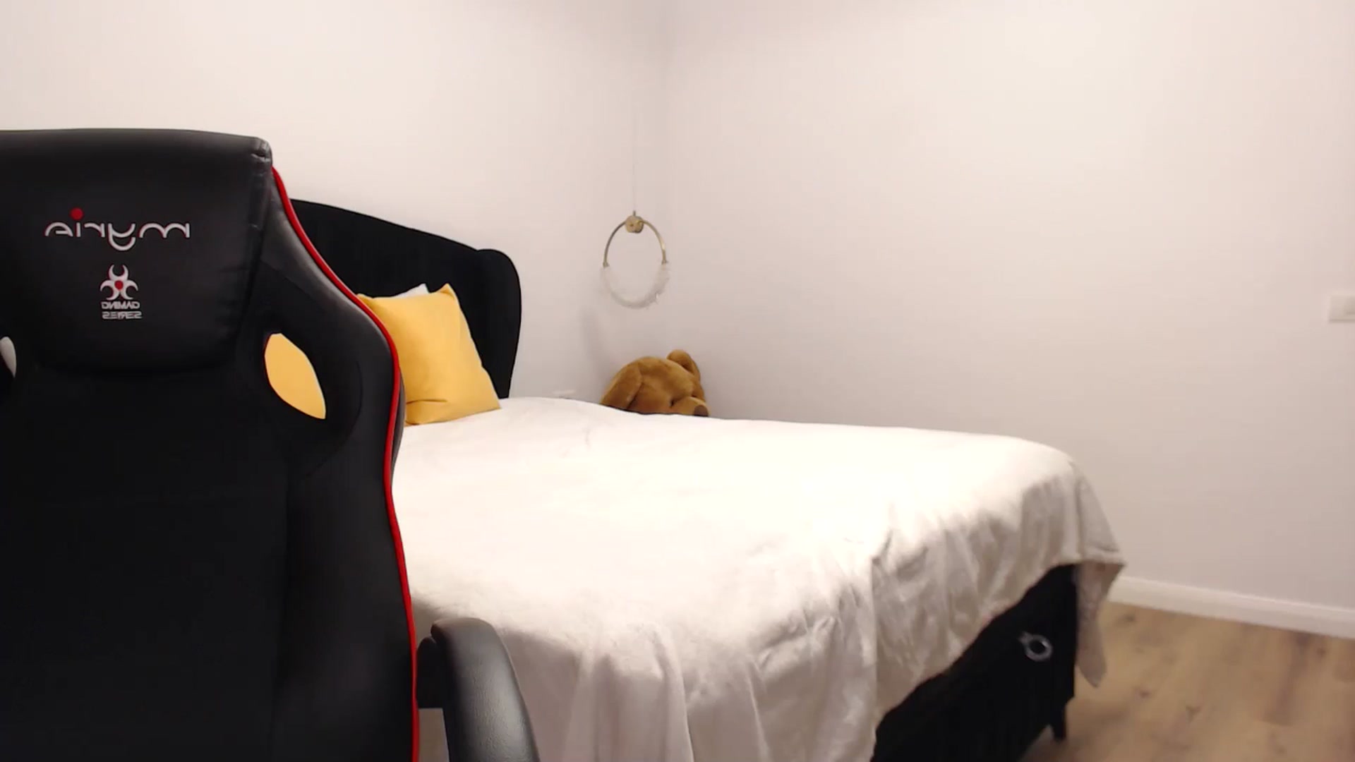 Gallery image thumbnail from LoryBell's myfreecams stream on, 11/05/2024, 01:55 image 16 of 20