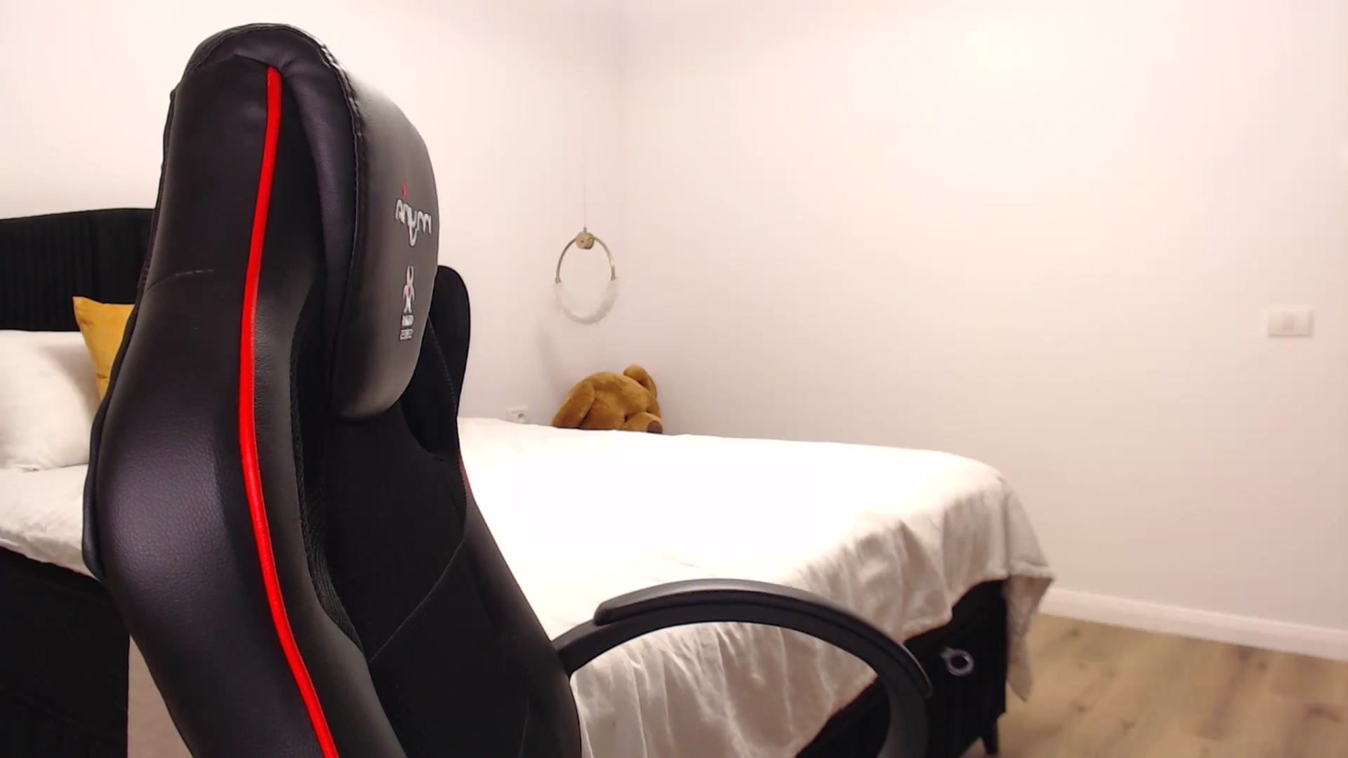 Gallery image thumbnail from LoryBell's myfreecams stream on, 11/05/2024, 03:04 image 2 of 20