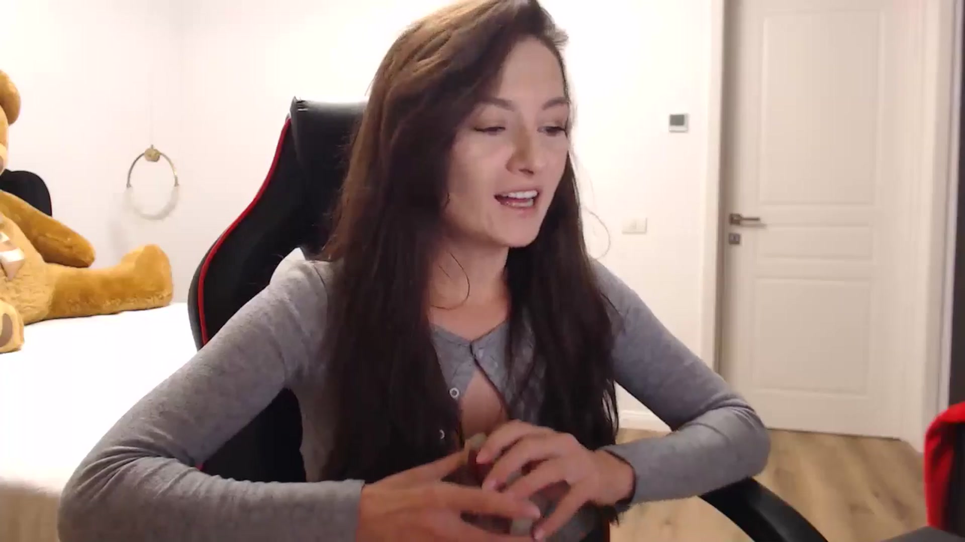 Gallery image thumbnail from LoryBell's myfreecams stream on, 11/07/2024, 02:01 image 5 of 20