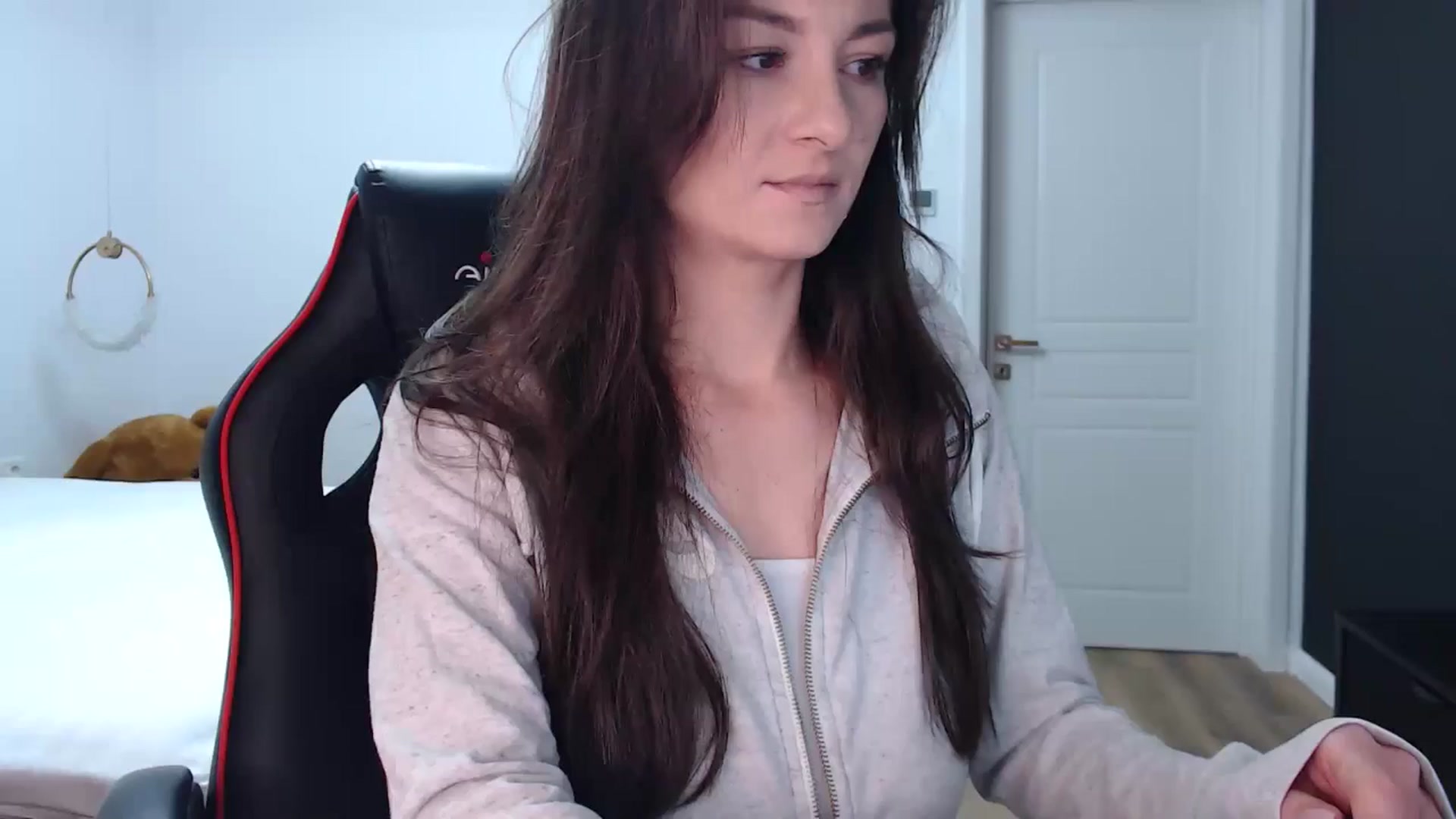 Gallery image thumbnail from LoryBell's myfreecams stream on, 11/09/2024, 23:22 image 1 of 20