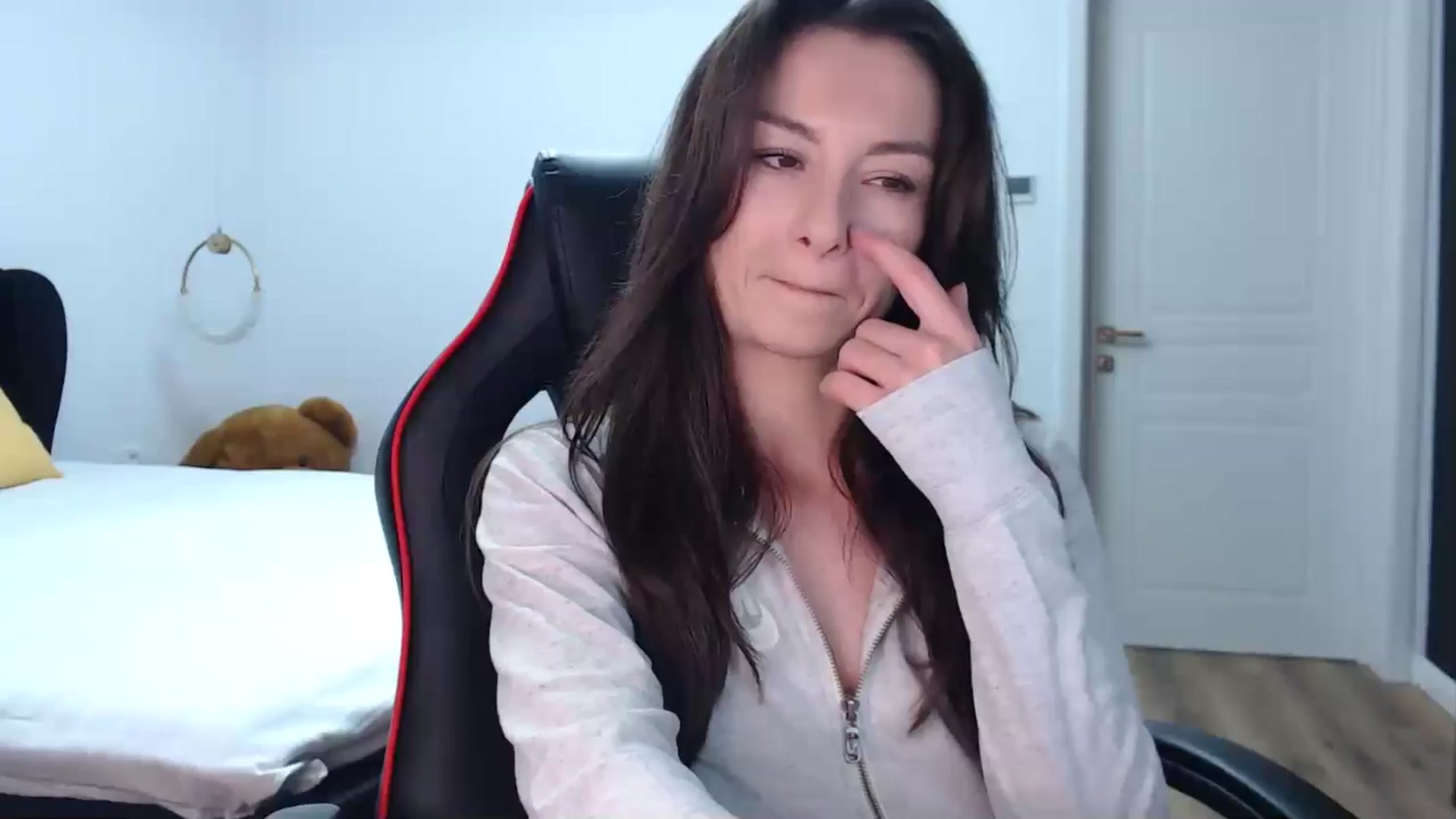 Gallery image thumbnail from LoryBell's myfreecams stream on, 11/09/2024, 23:22 image 18 of 20