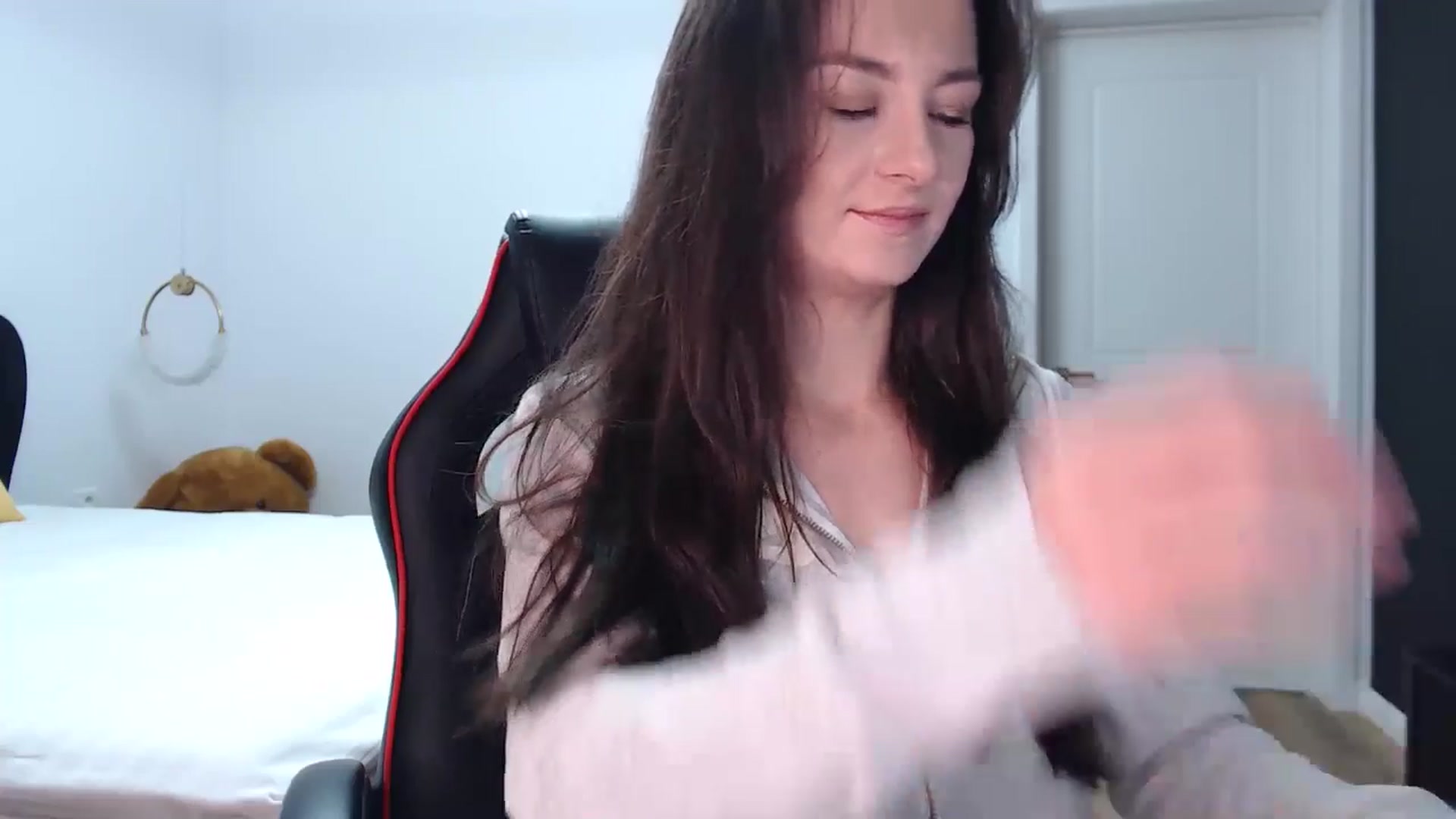 Gallery image thumbnail from LoryBell's myfreecams stream on, 11/10/2024, 01:03 image 10 of 20