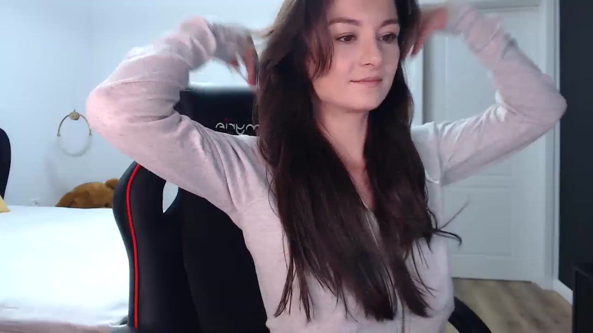Gallery image thumbnail from LoryBell's myfreecams stream on, 11/10/2024, 01:03 image 9 of 20