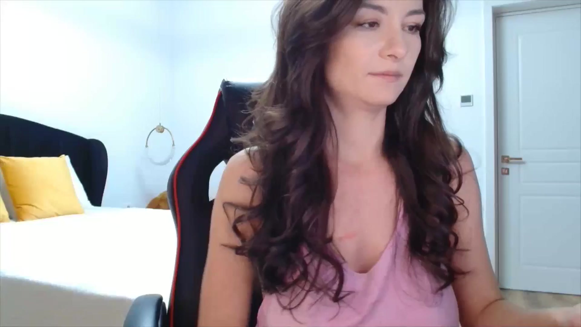 Gallery image thumbnail from LoryBell's myfreecams stream on, 11/12/2024, 01:12 image 20 of 20