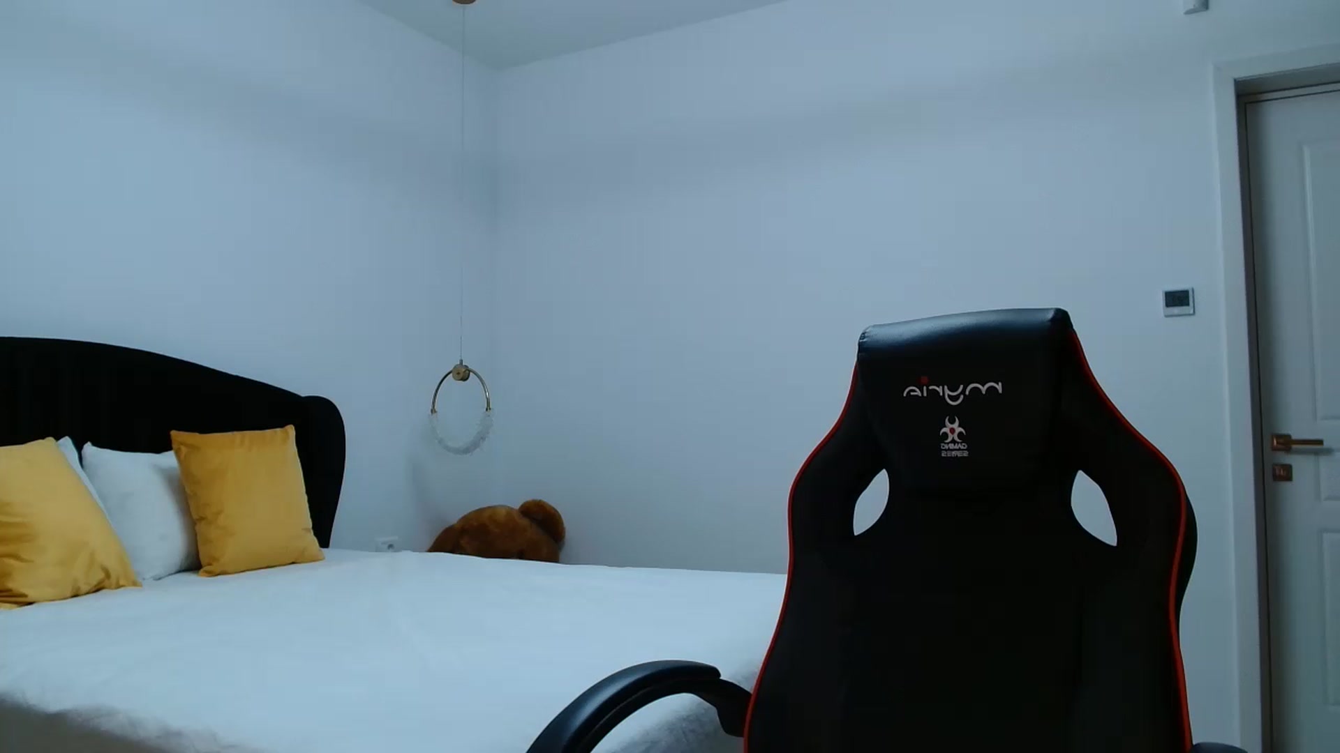 Gallery image thumbnail from LoryBell's myfreecams stream on, 11/13/2024, 24:02 image 3 of 20