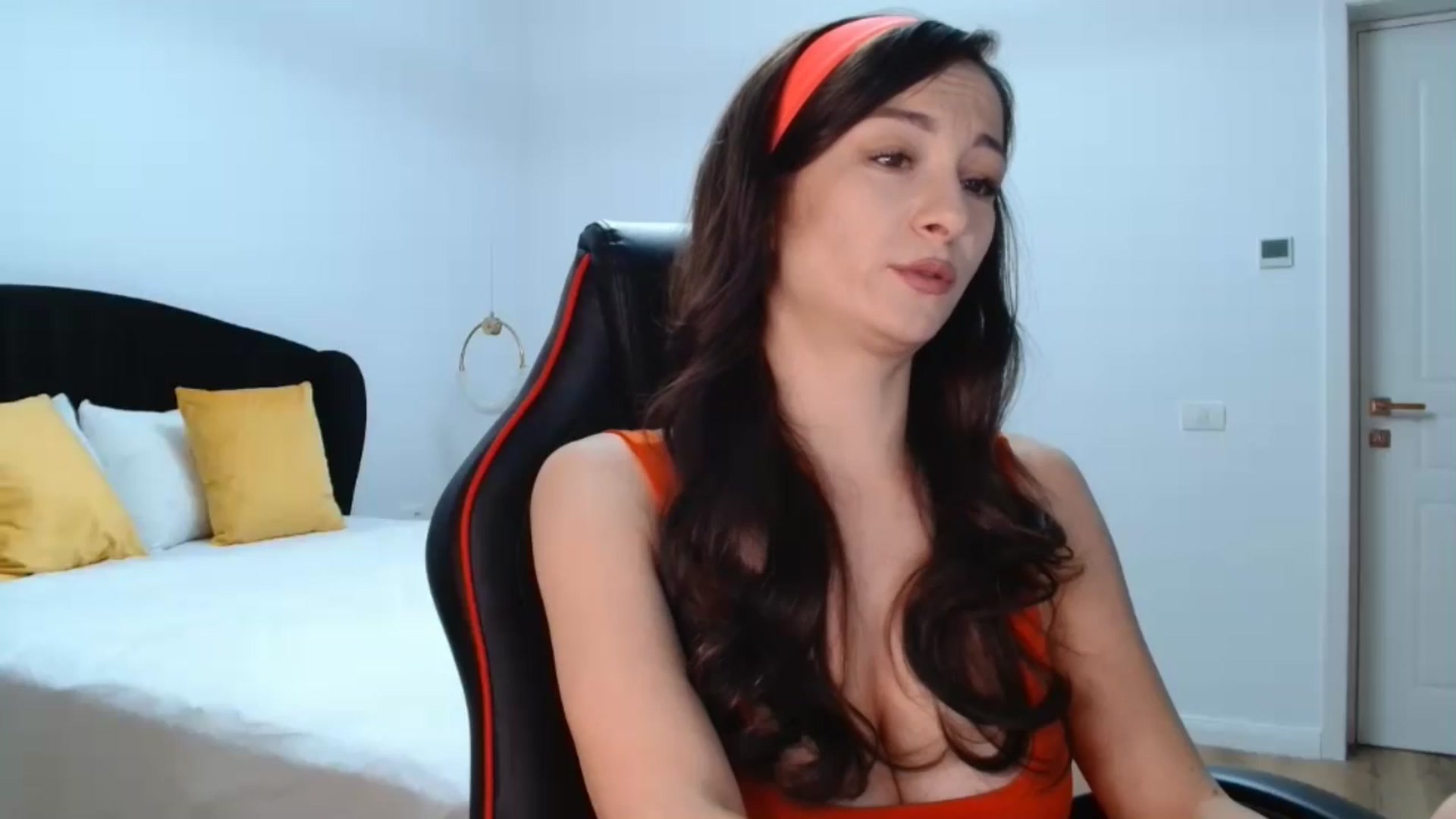 Gallery image thumbnail from LoryBell's myfreecams stream on, 11/13/2024, 24:47 image 1 of 20