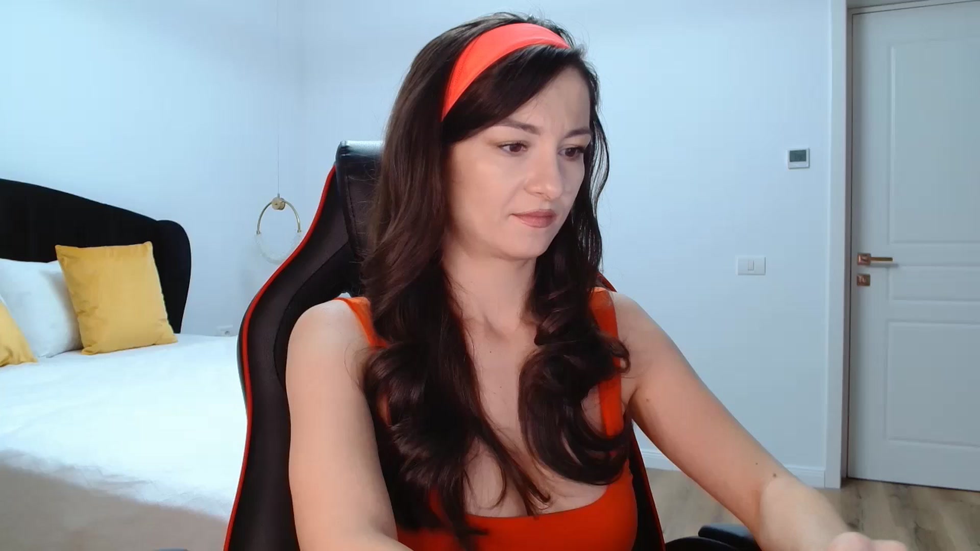 Gallery image thumbnail from LoryBell's myfreecams stream on, 11/13/2024, 02:18 image 9 of 20