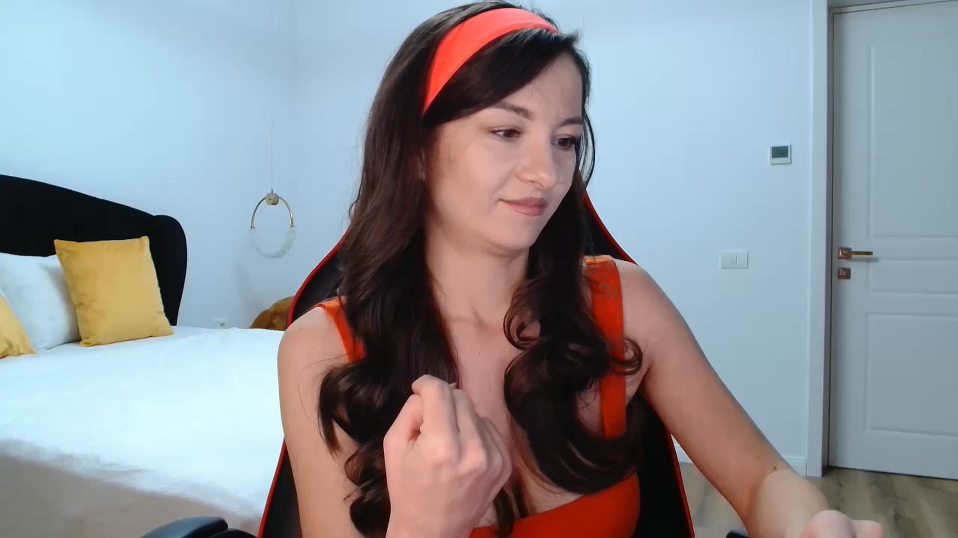 Gallery image thumbnail from LoryBell's myfreecams stream on, 11/13/2024, 02:18 image 4 of 20